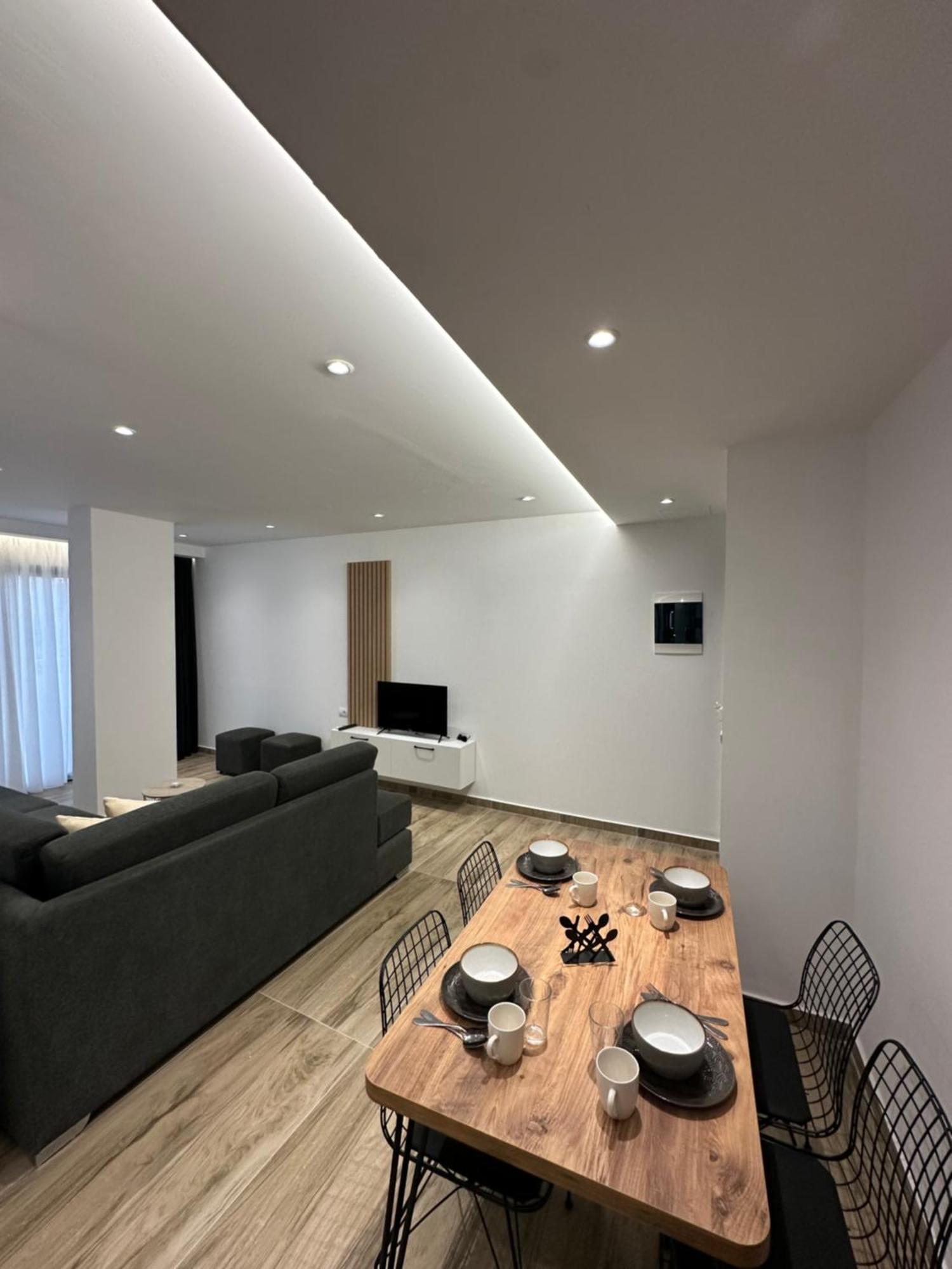 Io'S Apartments Саранда Экстерьер фото